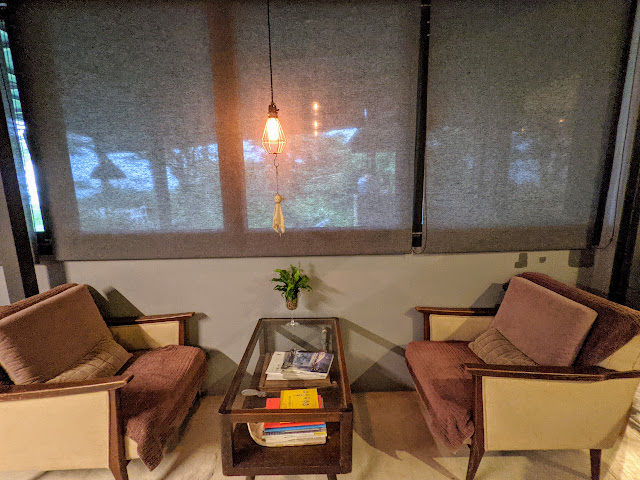 三芝小旅行: 療癒海景咖啡 Villa Sugar、山中的綠意溫室 Papa在三芝 民宿 咖啡廳、兩層樓高書牆秘密基地 有故事也居