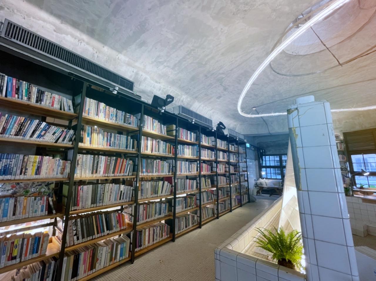 松山文創園區 不只是圖書館 在古蹟澡堂中沐浴心靈的放鬆天地