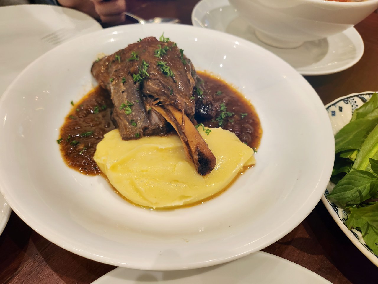 越南會安古城 cafe 位於古城中的Poison Cafe 漂亮迷人 餐點也很好吃的咖啡廳 超級推薦