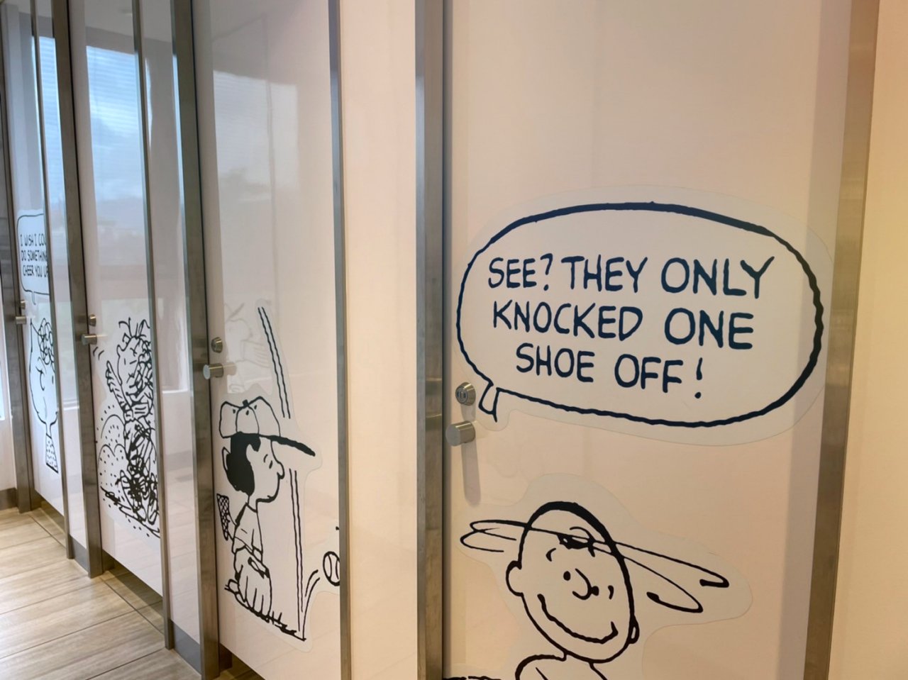 桃園龍潭 棒球名人堂 名人堂花園大飯店。寓教於樂的展區、可愛的史奴比結合棒球主題遊戲場。