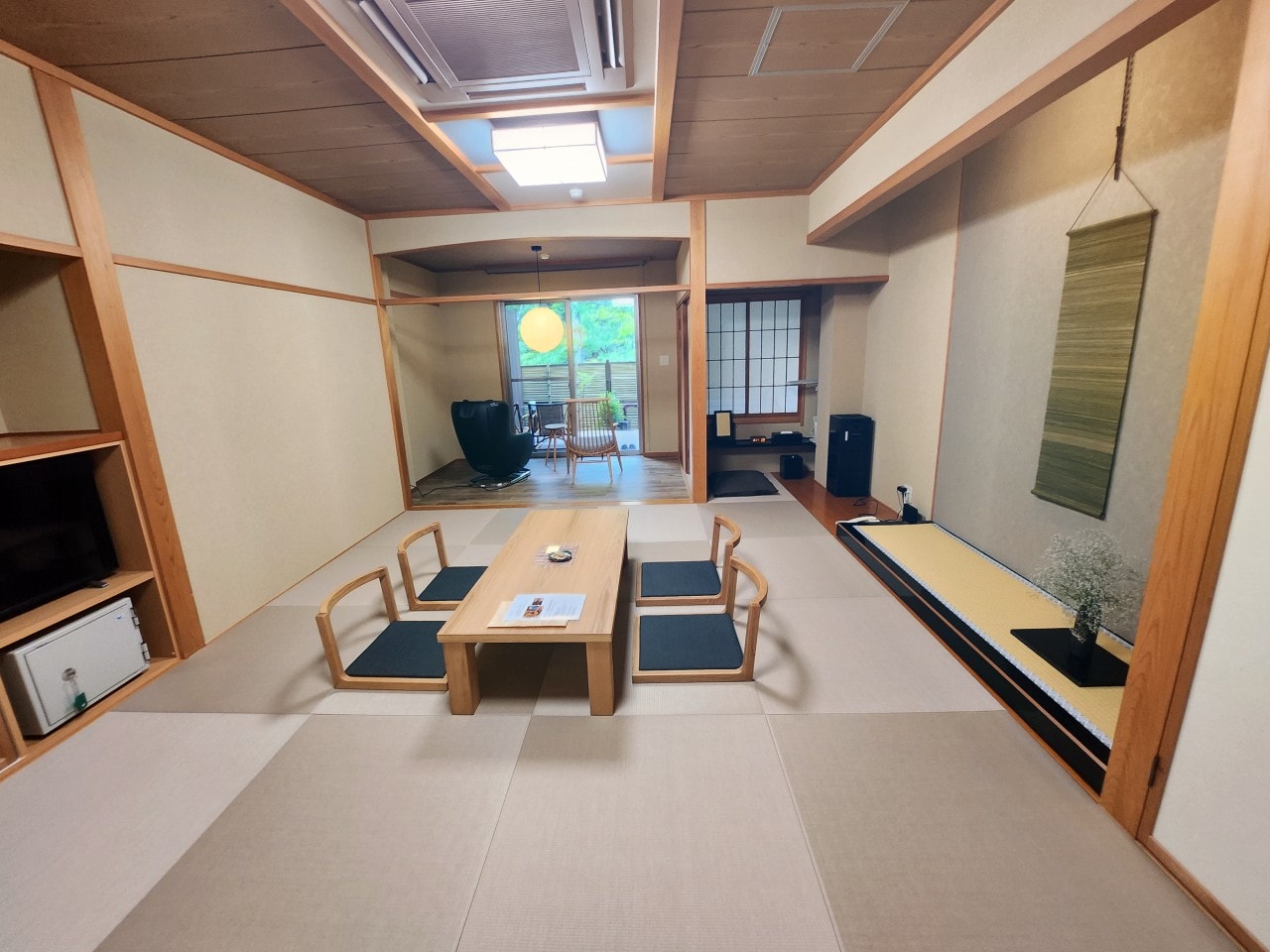 長野縣 溪流莊書繪酒店 Keiryuso Siorie。鄰近上高地，親切的高級日式旅館，有漂亮的洞窟露天風呂