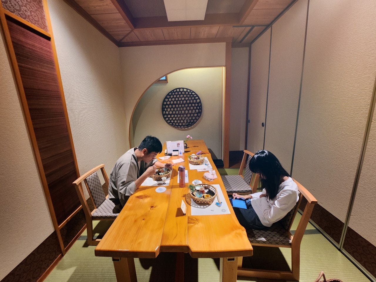 長野縣 溪流莊書繪酒店 Keiryuso Siorie。鄰近上高地，親切的高級日式旅館，有漂亮的洞窟露天風呂