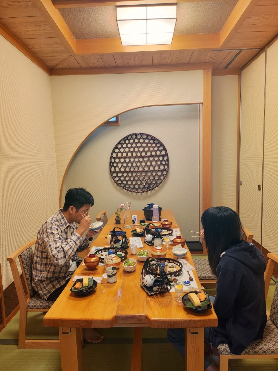 長野縣 溪流莊書繪酒店 Keiryuso Siorie。鄰近上高地，親切的高級日式旅館，有漂亮的洞窟露天風呂