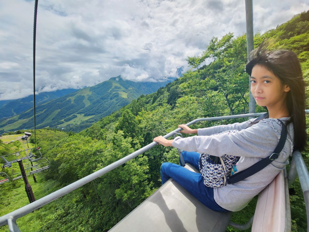 白馬岩岳 Mountain Resort 。欣賞白馬北阿爾卑斯山景，體驗浪漫鞦韆、絕景咖啡廳 Hakuba Mountain Harbor、刺激山坡卡丁車。