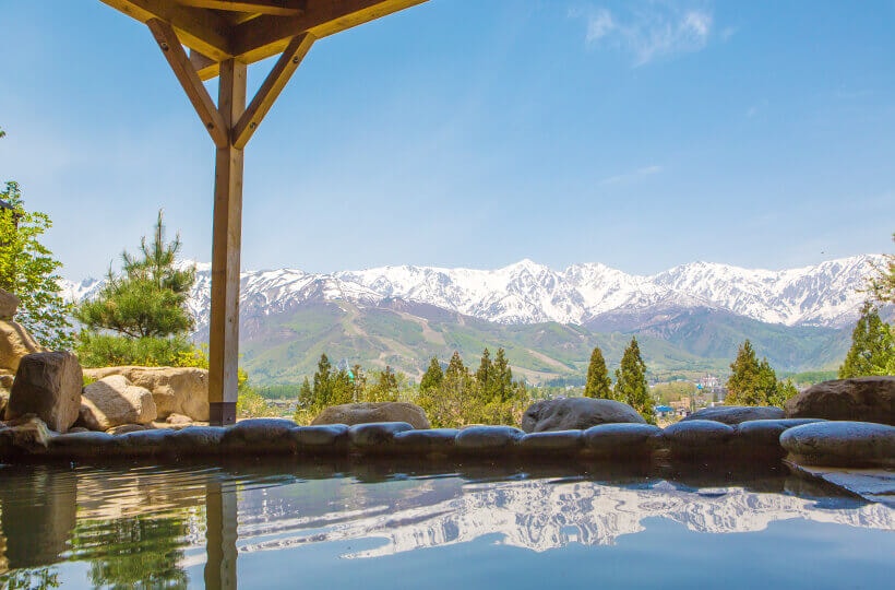 白馬 住宿 Hakuba Highland Hotel 白馬高地酒店。大廳、客室、餐廳和寢湯都可以看到漂亮的白馬連峰山景 - 第1張圖 白馬 住宿 Hakuba Highland Hotel 白馬高地酒店。大廳、客室、餐廳和寢湯都可以看到漂亮的白馬連峰山景