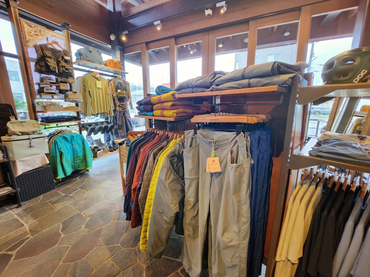 長野白馬村下雨天可以做什麼? 白馬戶外用品店 Patagonia Hakuba Sore、The North Face Gravity Hakuba、好日山莊、Montbell、Snow Peak Land Station Hakuba - 第2張圖 長野白馬村下雨天可以做什麼? 白馬戶外用品店 Patagonia Hakuba Sore、The North Face Gravity Hakuba、好日山莊、Montbell、Snow Peak Land Station Hakuba