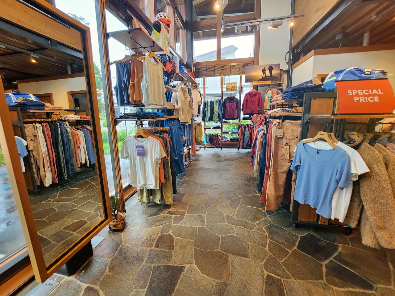 長野白馬村下雨天可以做什麼? 白馬戶外用品店 Patagonia Hakuba Sore、The North Face Gravity Hakuba、好日山莊、Montbell、Snow Peak Land Station Hakuba - 第5張圖 長野白馬村下雨天可以做什麼? 白馬戶外用品店 Patagonia Hakuba Sore、The North Face Gravity Hakuba、好日山莊、Montbell、Snow Peak Land Station Hakuba