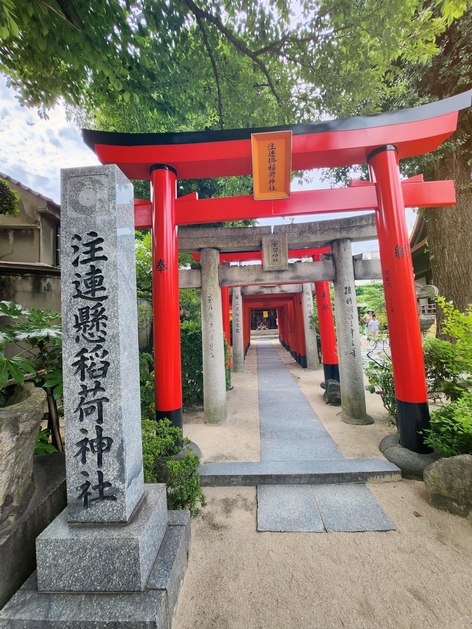 福岡櫛田神社。祈福保佑長壽、生意興隆的博多守護神，參觀巨大壯觀彩飾山笠神轎