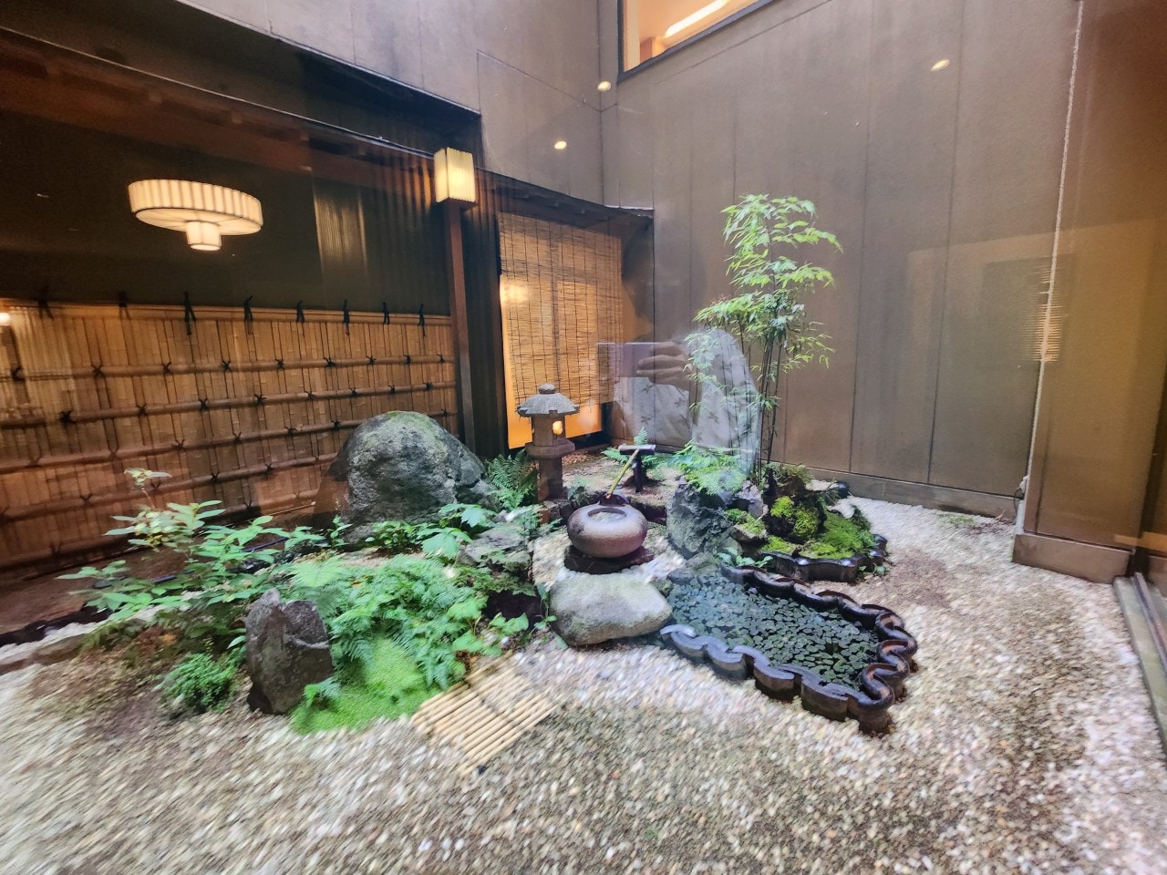 駒根溫泉旅館 山野草之宿 二人靜。早太郎溫泉鄉，像是岩石間靜靜綻放的野花一樣溫柔的旅館