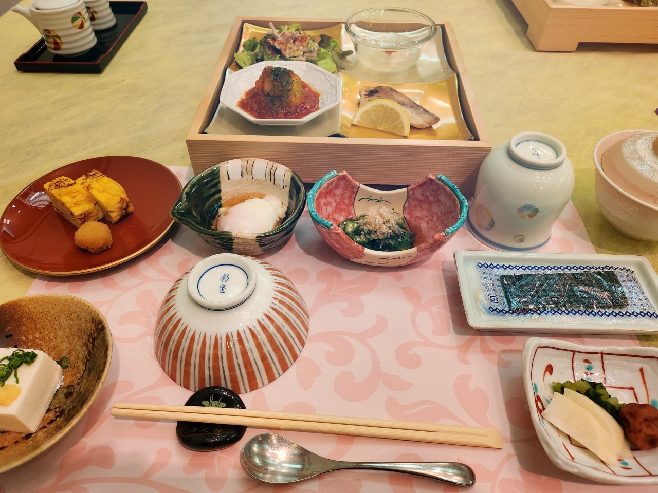 駒根溫泉旅館 山野草之宿 二人靜。早太郎溫泉鄉，像是岩石間靜靜綻放的野花一樣溫柔的旅館