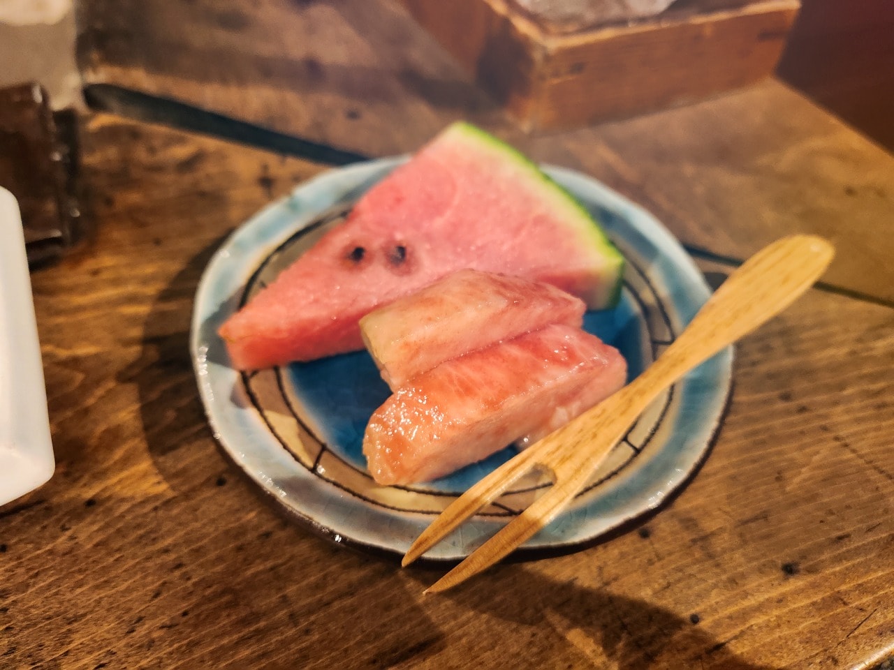 天然溫泉 阿智 星落旅館山星 Hotel & Glamp Yamaboshi。品嘗由米其林廚師監修的地爐料理，享受結合傳統與現代的美味餐點。一泊二食餐點篇。