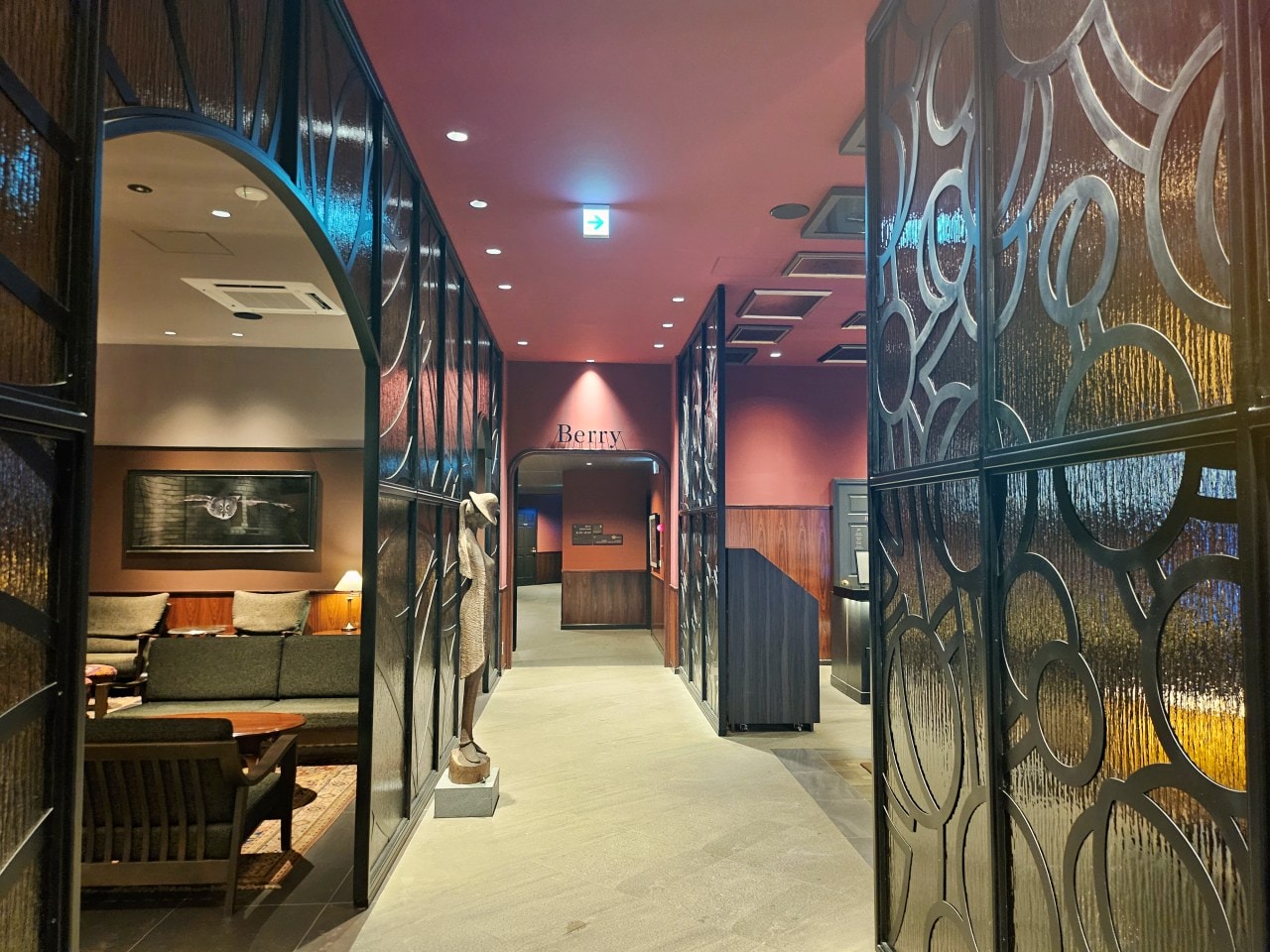 北海道函館大沼鶴雅 EPUY。不甚完美的住宿體驗，但難忘秘境湖中木棧道Lake Terrace的夢幻雪景。