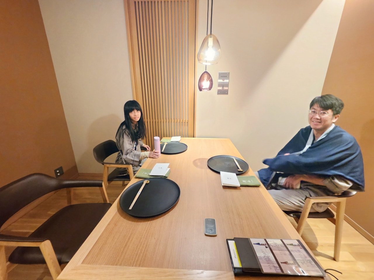 北海道洞爺湖鶴雅洸之謌。絕美的旅店建築藝術設計和親切貼心服務，還有令人滿足的法式和日式美食。一泊二食餐點篇