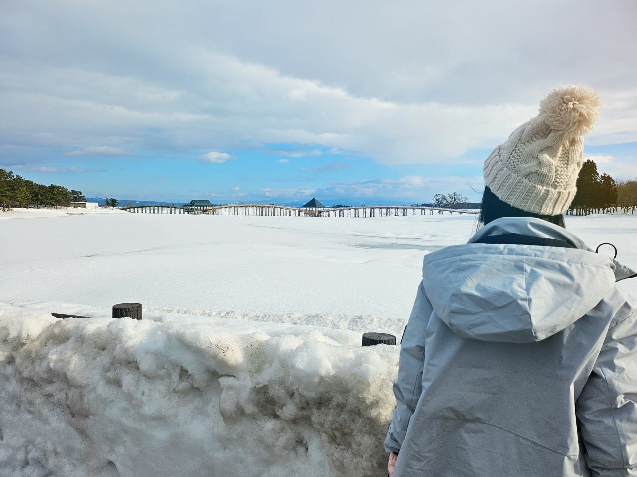 雪中的青森縣 鶴之舞橋。在津輕富士見湖的湖水和雄偉壯麗岩木山襯托之下,優美的橋身猶如飛舞於空中的鶴一般 - 第4張圖 雪中的青森縣 鶴之舞橋。在津輕富士見湖的湖水和雄偉壯麗岩木山襯托之下,優美的橋身猶如飛舞於空中的鶴一般