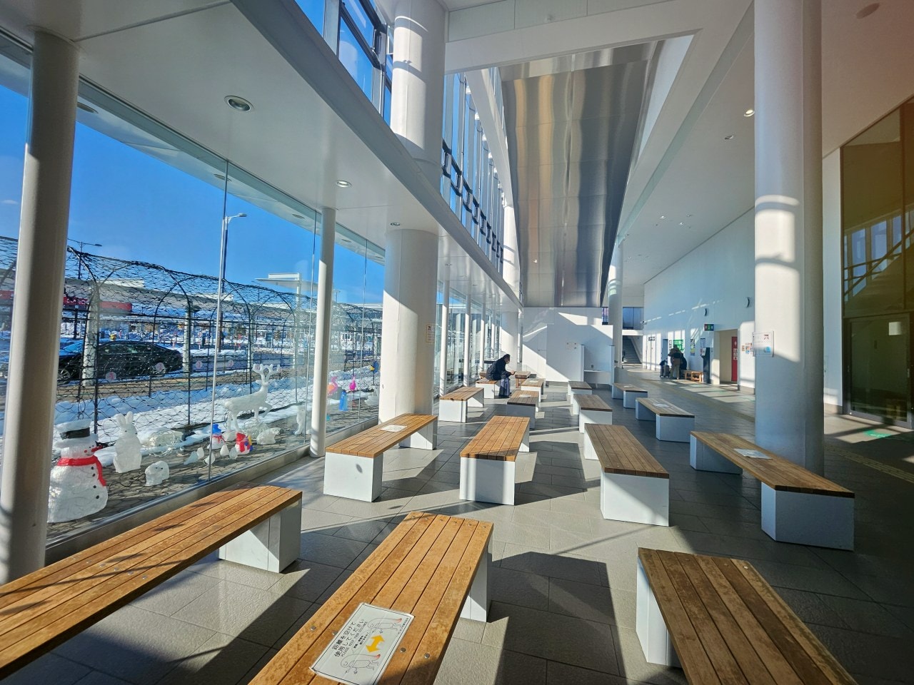 北海道新幹線 JR新函館北斗站 以及車站南口的北斗市觀光交流中心別館「Hokkuru」 - 第2張圖 北海道新幹線 JR新函館北斗站 以及車站南口的北斗市觀光交流中心別館「Hokkuru」