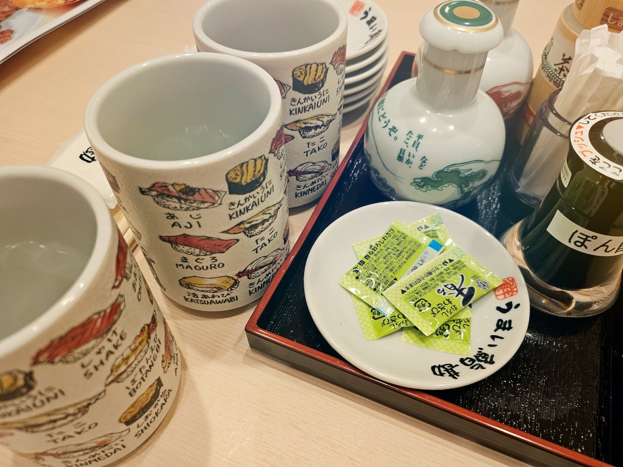 青森美食。青森車站一樓壽司店: うまい鮨勘 ゆとろぎ青森&ラビナ店。交通超方便、點餐式精緻迴轉壽司,享受好吃的握壽司、牛舌和烤魚 - 第6張圖 青森美食。青森車站一樓壽司店: うまい鮨勘 ゆとろぎ青森&ラビナ店。交通超方便、點餐式精緻迴轉壽司,享受好吃的握壽司、牛舌和烤魚