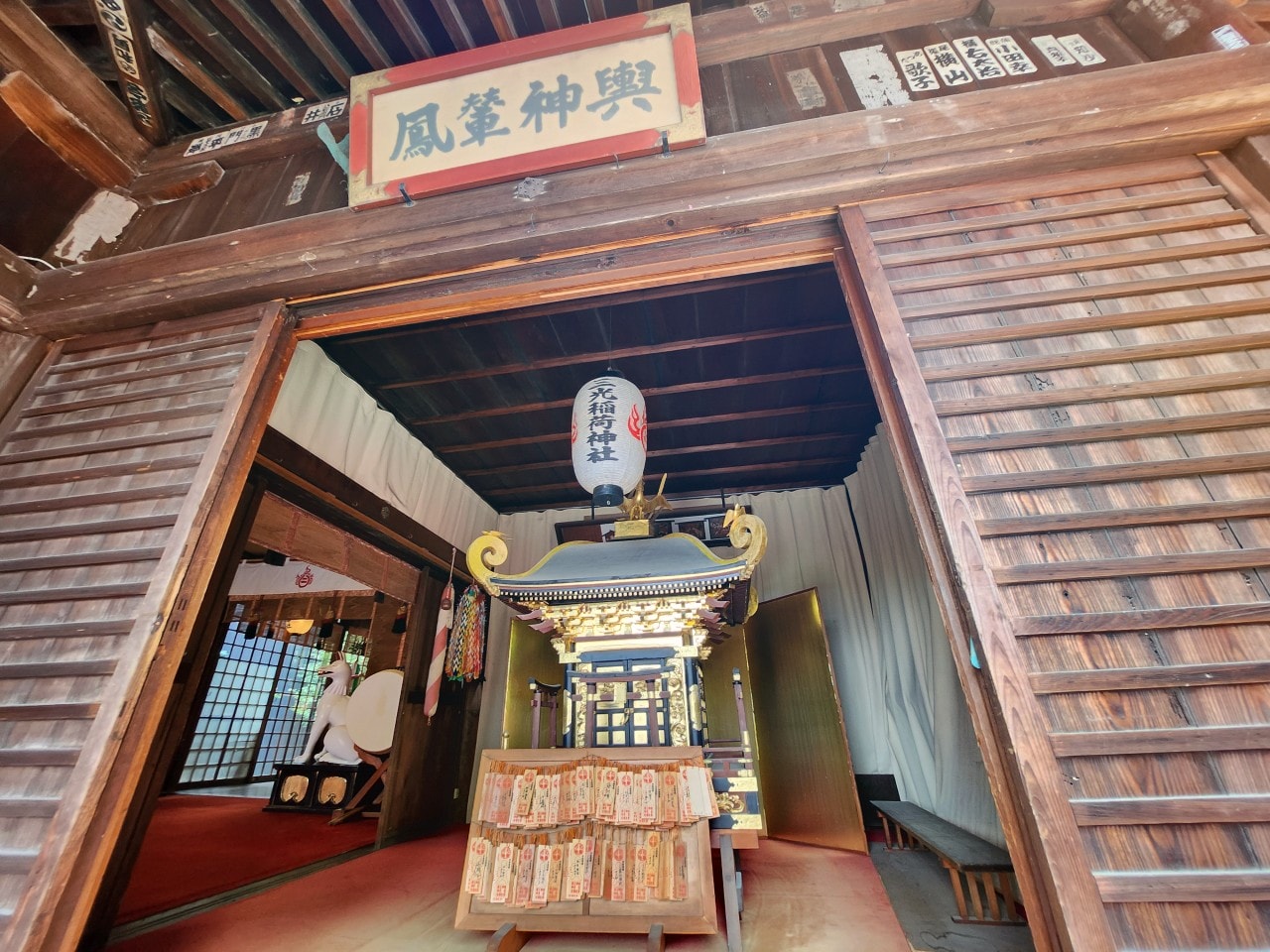名古屋犬山 掛滿粉紅色愛心繪馬的三光稻荷神社、好吃好逛的犬山城下町。