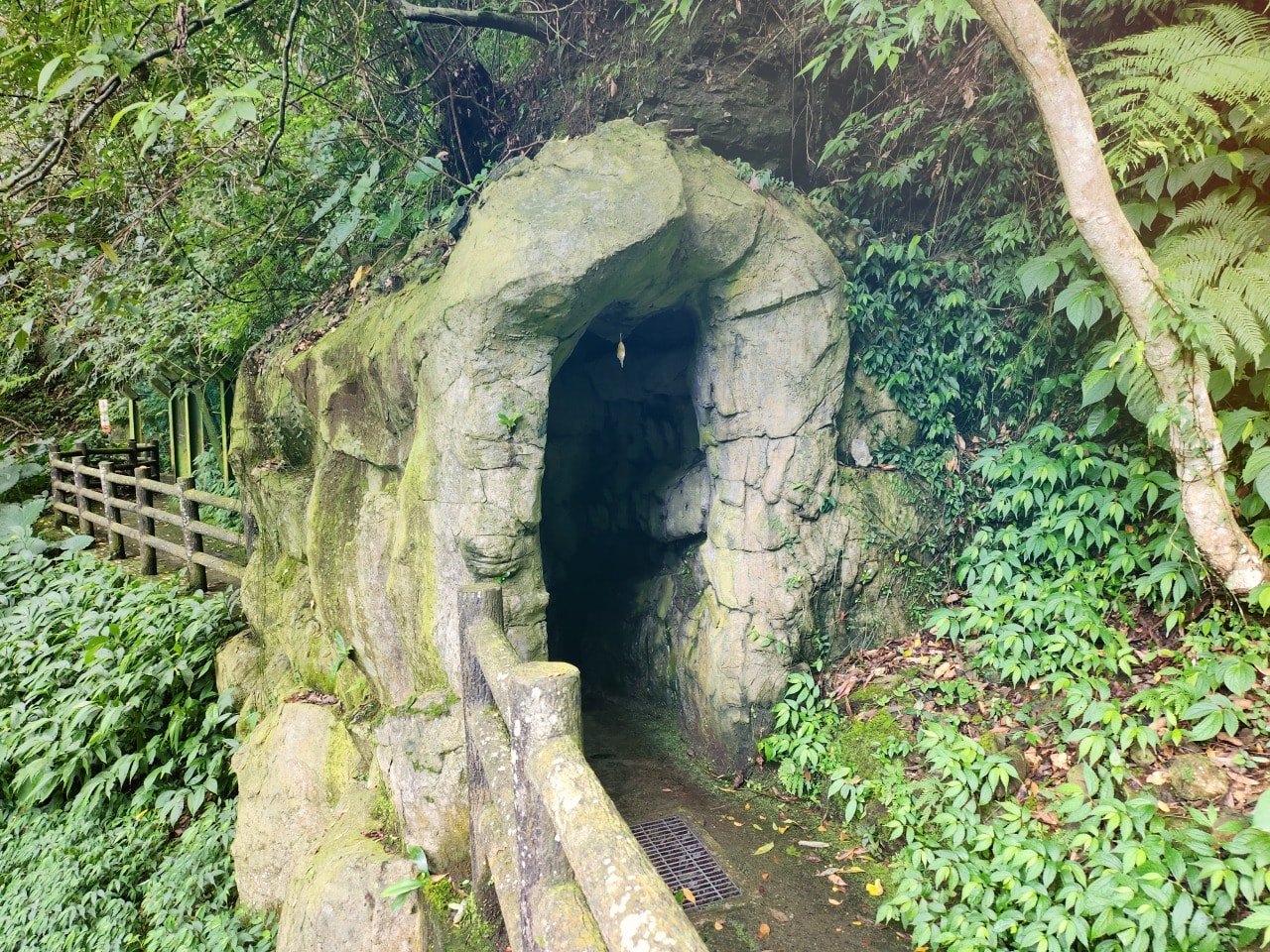 桃園復興 小烏來風景特定區。天空步道俯瞰壯觀小烏來瀑布,散步天空繩橋、和平吊橋、龍鳳瀑布觀景台,宇內溪戲水區玩水 - 第19張圖 桃園復興 小烏來風景特定區。天空步道俯瞰壯觀小烏來瀑布,散步天空繩橋、和平吊橋、龍鳳瀑布觀景台,宇內溪戲水區玩水
