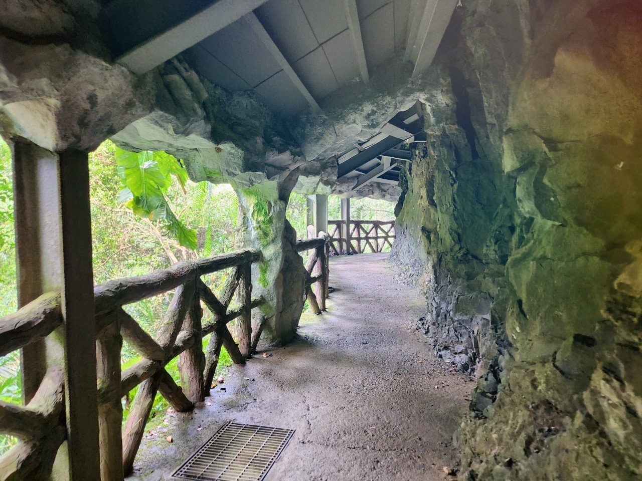 桃園復興 小烏來風景特定區。天空步道俯瞰壯觀小烏來瀑布,散步天空繩橋、和平吊橋、龍鳳瀑布觀景台,宇內溪戲水區玩水 - 第20張圖 桃園復興 小烏來風景特定區。天空步道俯瞰壯觀小烏來瀑布,散步天空繩橋、和平吊橋、龍鳳瀑布觀景台,宇內溪戲水區玩水