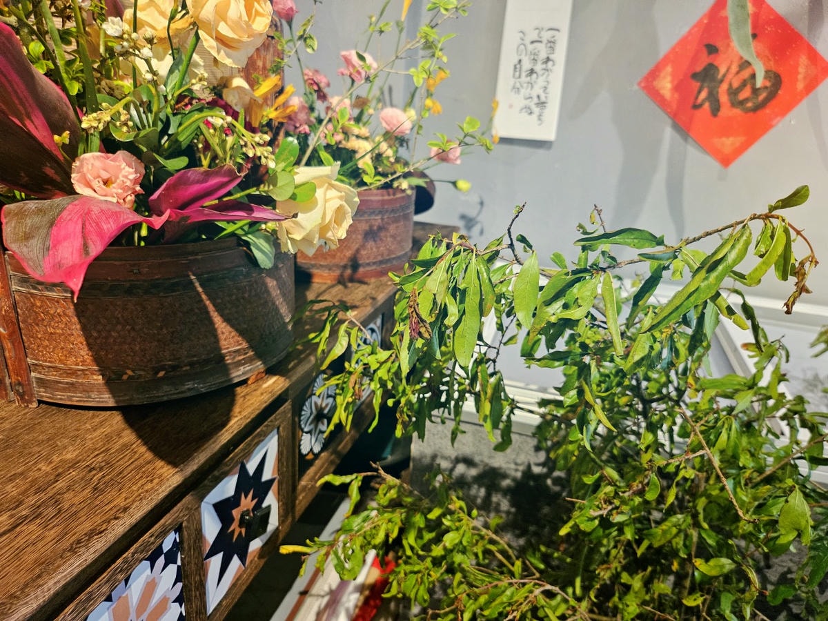 桃園中壢區 Orlax 花香氣。位於馬祖新村文創園區內，充滿花香和療癒能量的餐廳