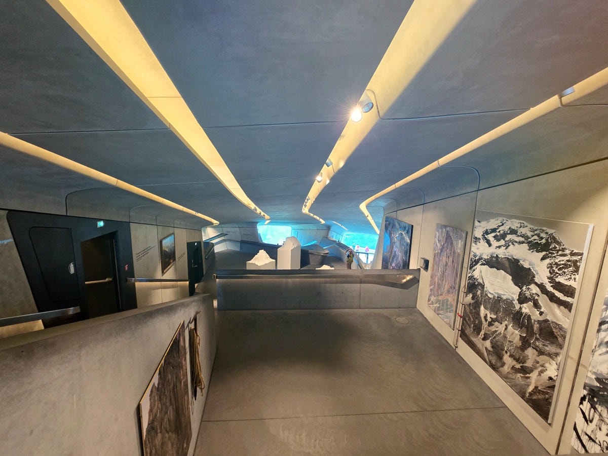 義大利多洛米蒂 梅斯納爾山峰博物館 Messner Mountain Museum Corones。氣勢磅礡的懸崖上博物館