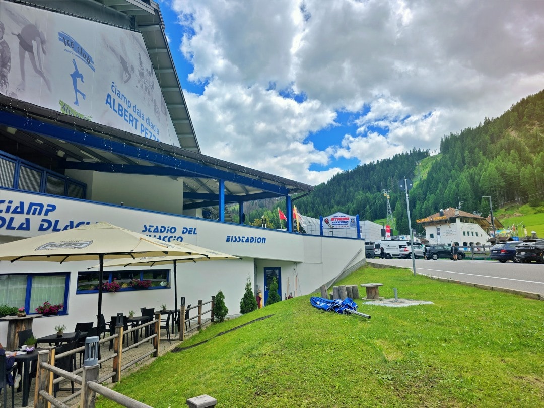 義大利多洛米蒂秘境高山湖泊 Lago Boè 。從Corvara in Badia科爾瓦拉伊恩巴迪亞搭乘纜車，探訪有如山間寶石般的湖泊