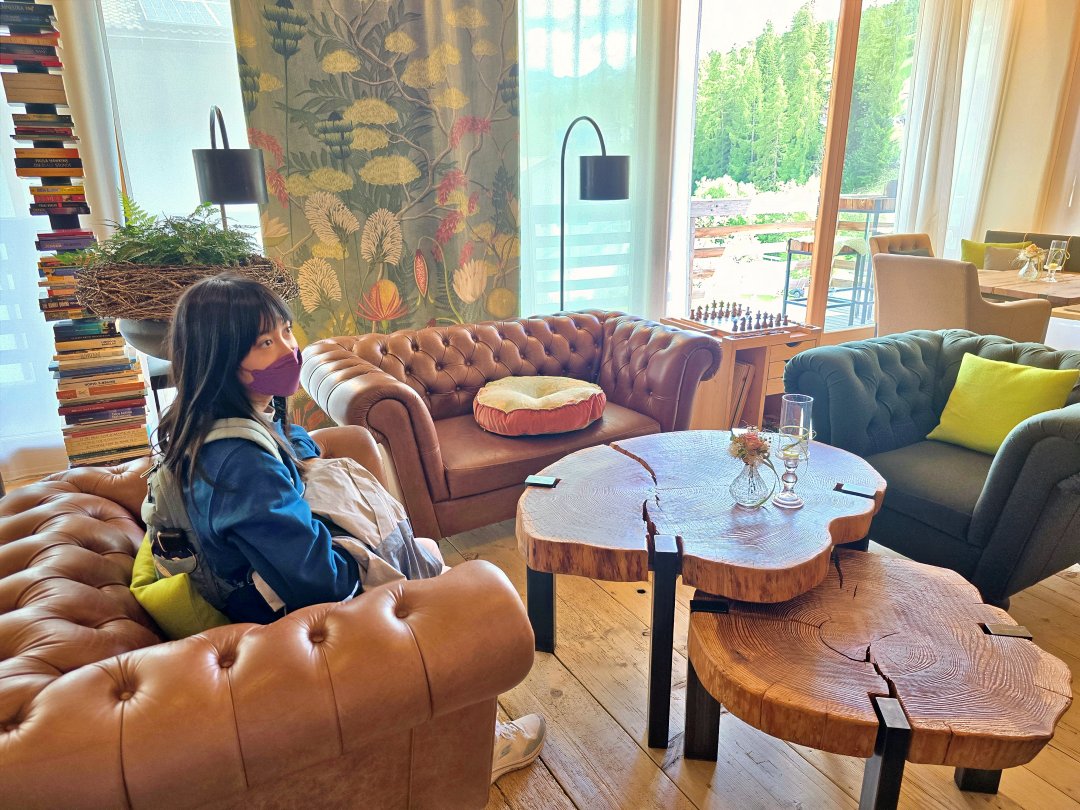 多洛米蒂住宿 拉加奇奧山居酒店 Lagació Hotel Mountain Residence。適合家庭的雙臥室公寓房型、有配備齊全的小廚房、含早餐、可自助洗衣。