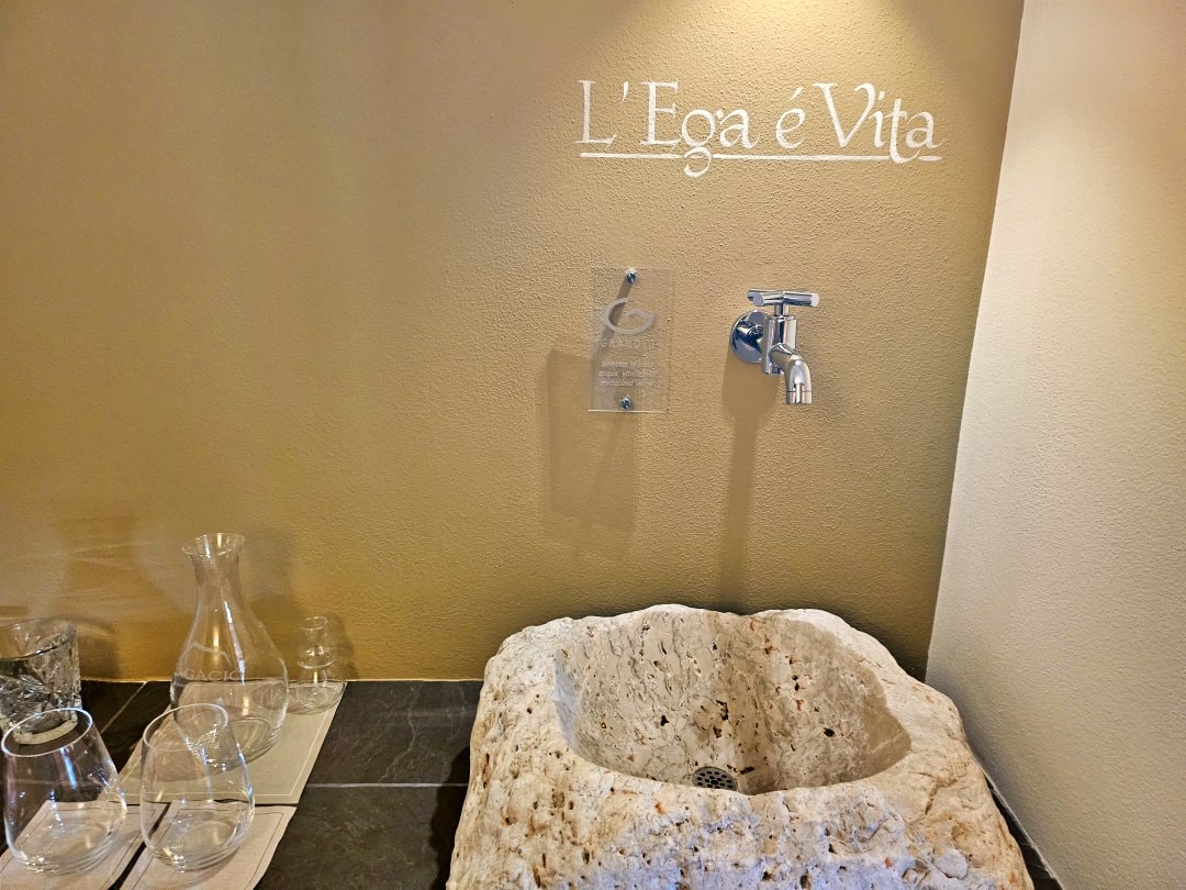 多洛米蒂住宿 拉加奇奧山居酒店 Lagació Hotel Mountain Residence。適合家庭的雙臥室公寓房型、有配備齊全的小廚房、含早餐、可自助洗衣。