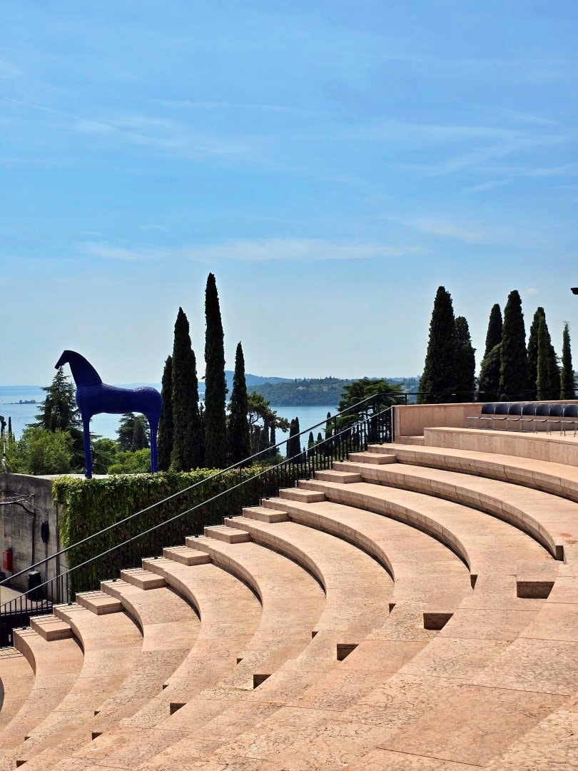 義大利勝利莊園 Vittoriale degli Italiani。在加爾達湖畔尋找義大利歷史足跡、在古典與優雅間漫步