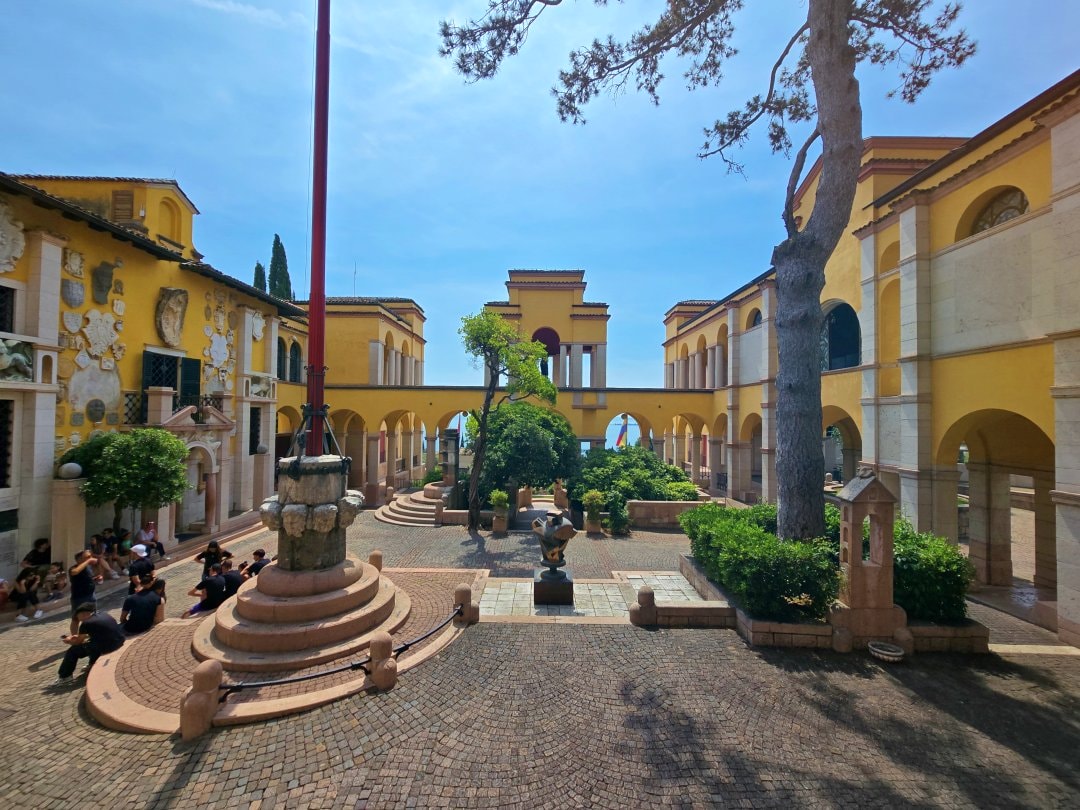 義大利勝利莊園 Vittoriale degli Italiani。在加爾達湖畔尋找義大利歷史足跡、在古典與優雅間漫步