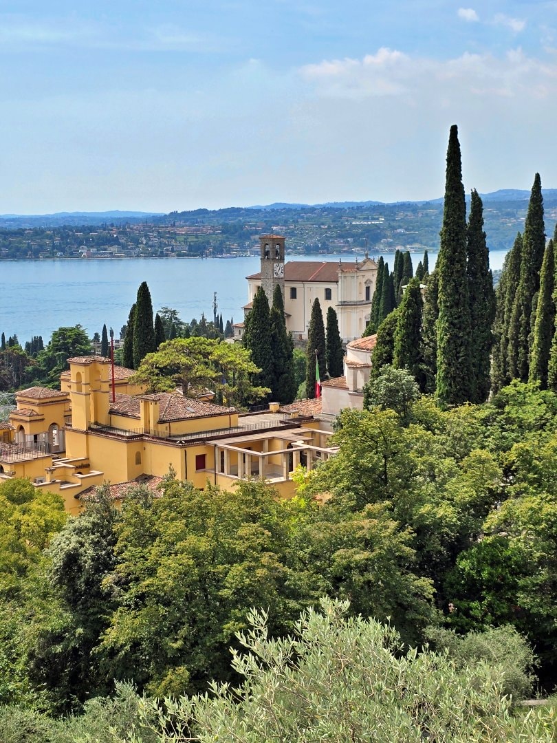 義大利勝利莊園 Vittoriale degli Italiani。在加爾達湖畔尋找義大利歷史足跡、在古典與優雅間漫步