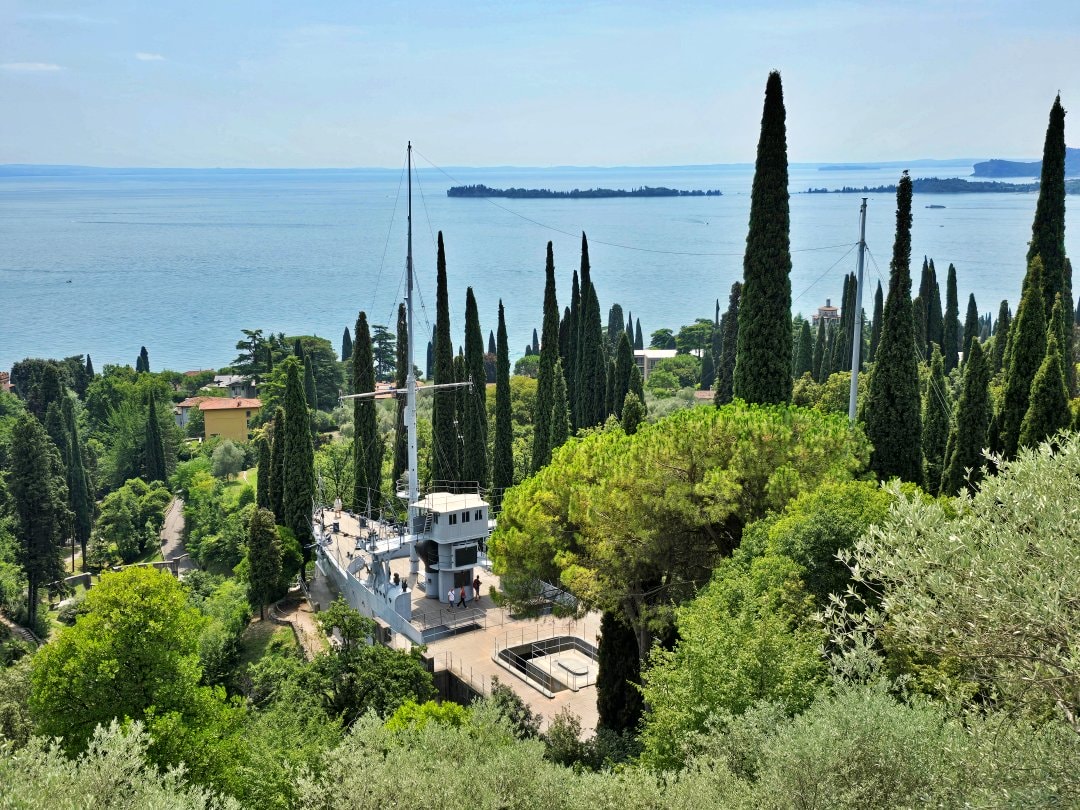 義大利勝利莊園 Vittoriale degli Italiani。在加爾達湖畔尋找義大利歷史足跡、在古典與優雅間漫步