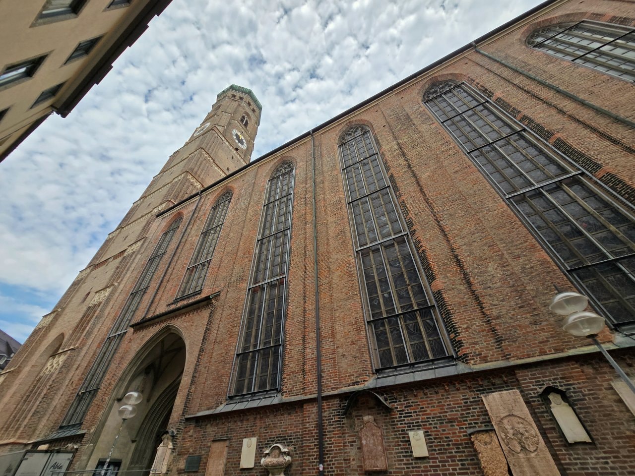 德國慕尼黑聖母升天教堂 Frauenkirche。城市天際線的代表建築,登塔後可俯瞰慕尼黑老城 - 第4張圖 德國慕尼黑聖母升天教堂 Frauenkirche。城市天際線的代表建築,登塔後可俯瞰慕尼黑老城
