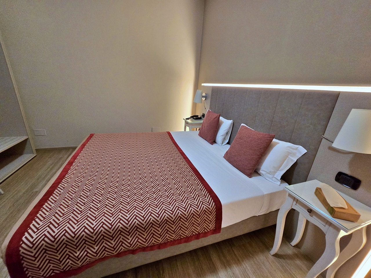米蘭機場旅館 Hotel Villa Malpensa。機場旅館也能享受歐洲貴族莊園氛圍。